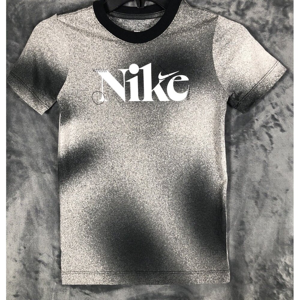 Nike Boy’s T Shirt Black & Gray Short Sleeve Size X Small